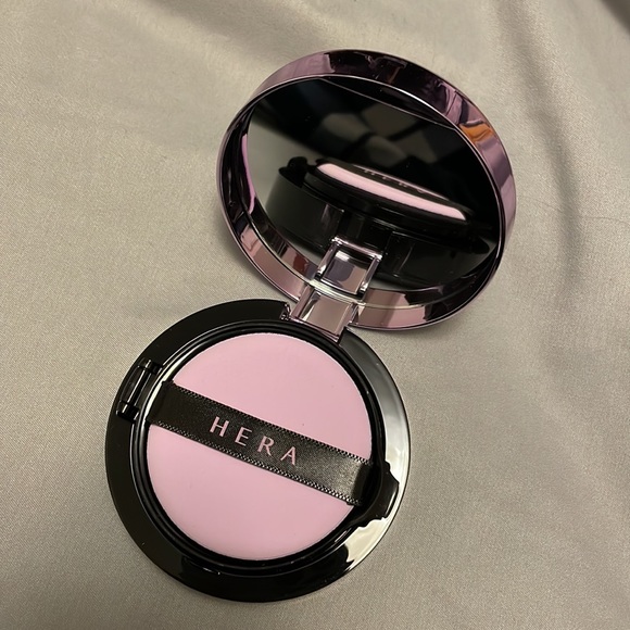 HERA ultra moisture cushion foundation - Picture 2 of 5